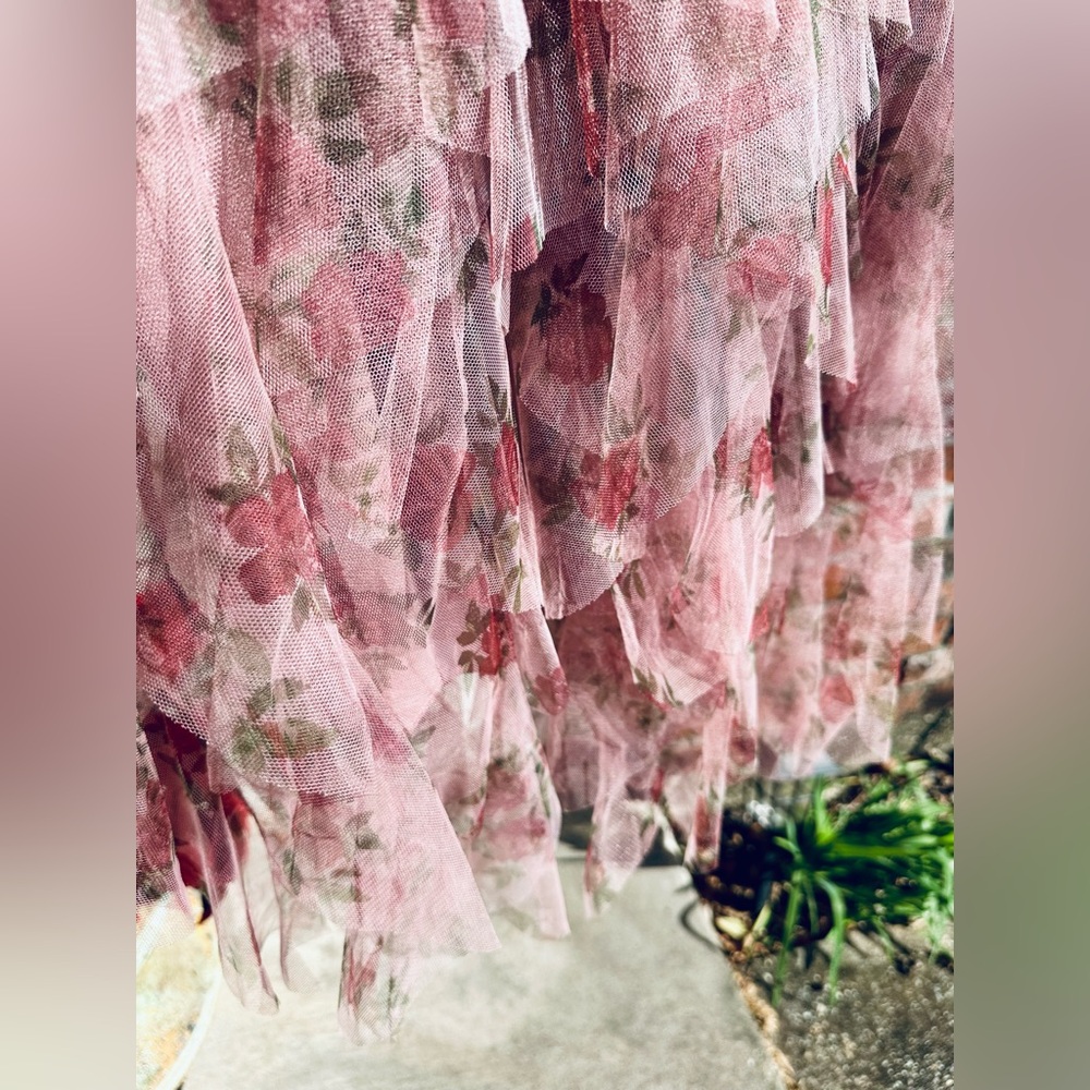 Amber Sky Romantic Coquette
Floral Tulle Midi Multi Layered Skirt Pink Sz Small - Picture 10 of 16